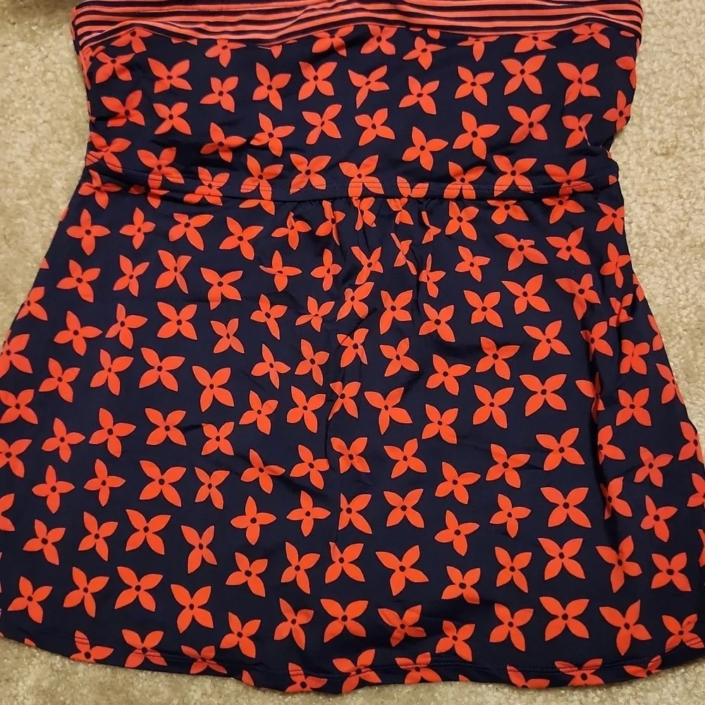 Beach House Swimsuit Size 10 Tankini Top Red Blue Flowers